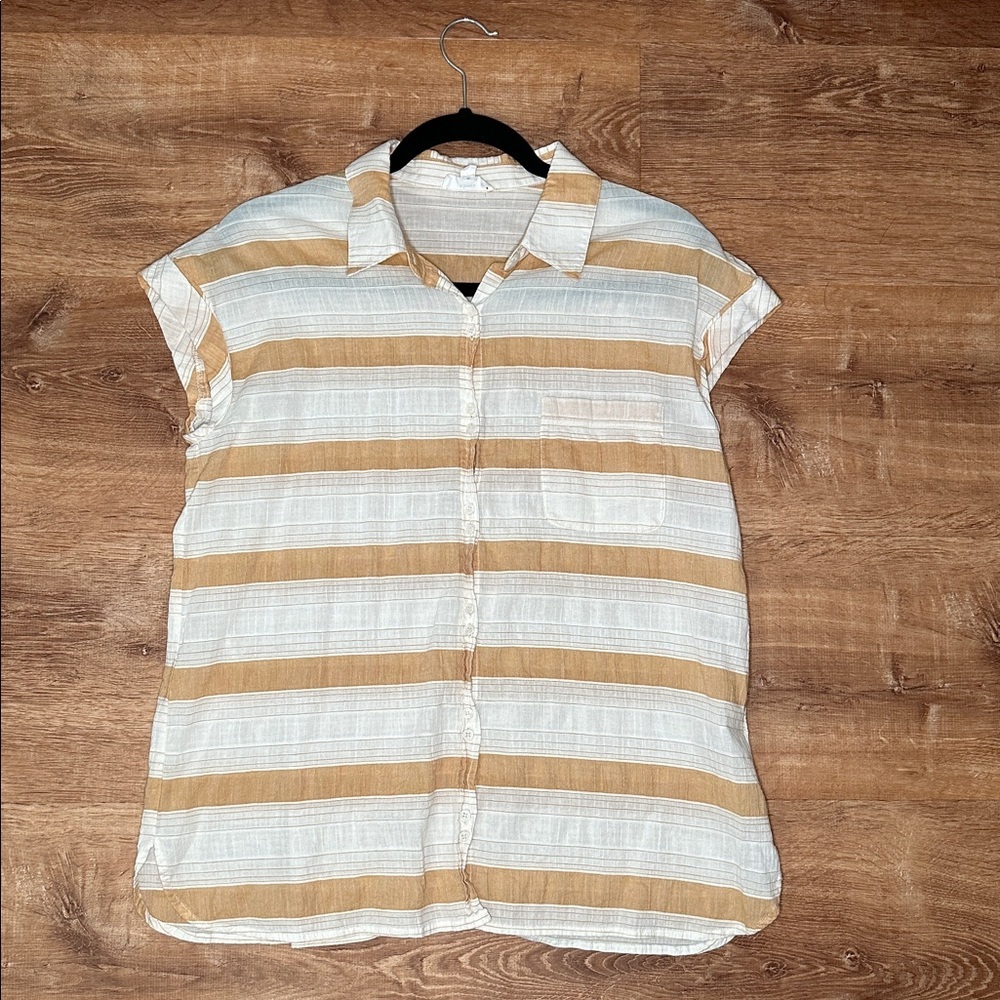 Women’s a loves a seer sucker striped‎ button up blouse - semi sheer sz medium